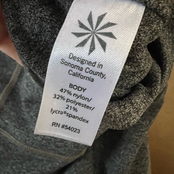 Athleta Salutation Stash Pocket 7/8 Tight in Powervita size xs - Picture 7 of 7